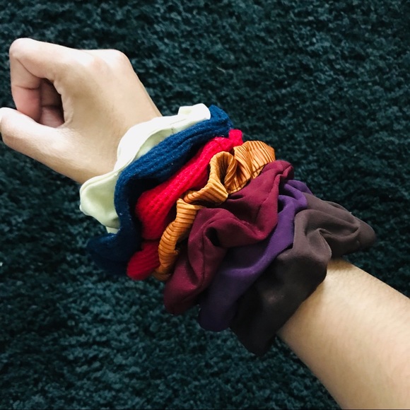 Vintage Accessories - Fall Trend 2019 Warm Tone Chic Vtg Hair Scrunchies